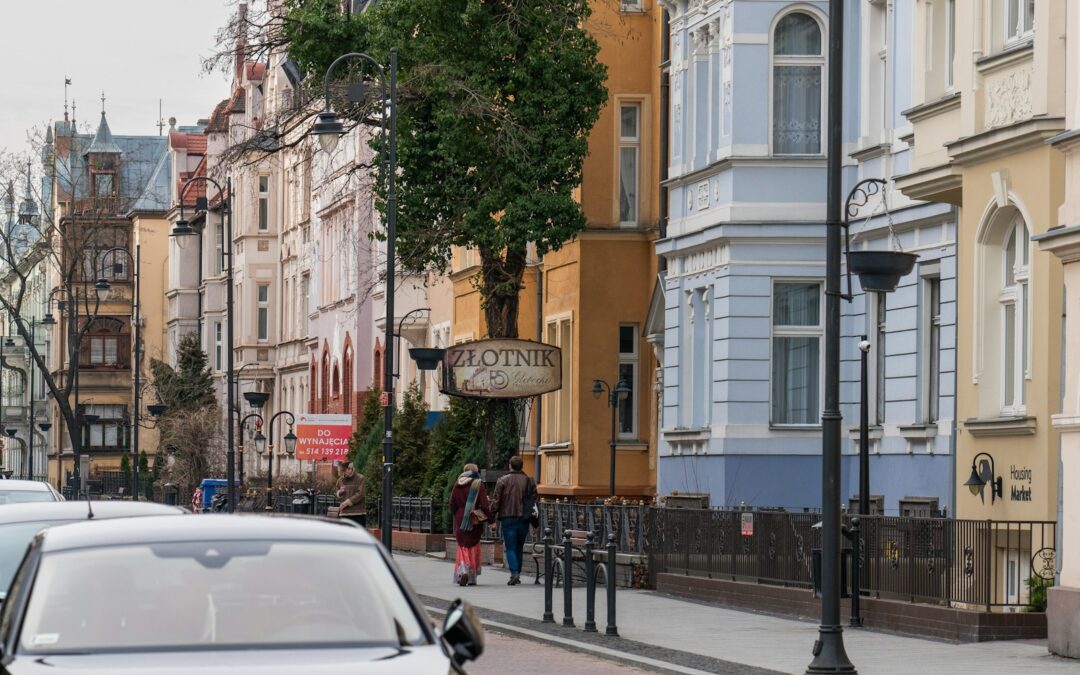 Wycena nieruchomości komercyjnych w Bydgoszczy – jak rzeczoznawca szacuje wartość lokalu pod wynajem?